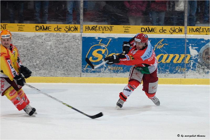 2_DSC5734.jpg - [#Beginning of Shooting Data Section]Nikon D200Brennweite: 125mmOptimierung: BenutzerdefiniertFarbwiedergabe: Modus I (Adobe RGB)Langzeitbelichtung: AusHohe Empfindlichk.: Ein (Normal)2007/02/13 21:25:43.7Belichtungssteuerung: BlendenautomatikWeißabgleich: AutomatikTonwertkorr.: NormalJPEG (8 Bit) FineBelichtungsmessung: MehrfeldAF-Betriebsart: AF-CFarbtonkorr.: 0°Bildgröße: Groß (3872 x 2592)1/320 Sekunde(n) - 1/3.2Blitzsynchronisation: Nicht BeigefügtFarbsättigung: NormalFarbeBelichtungskorrektur: 0 LWScharfzeichnung: StarkObjektiv: VR 70-200mm 1/2.8 GEmpfindlichkeit: ISO 800Bildkommentar                                     [#End of Shooting Data Section]