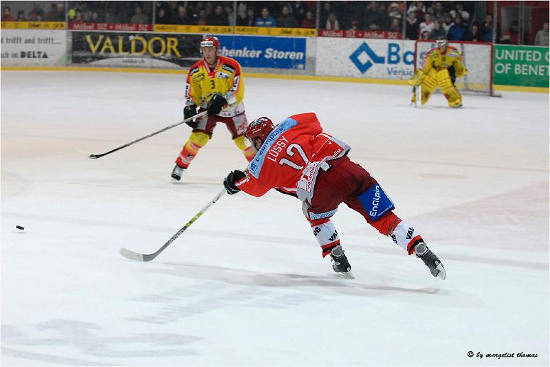 2_DSC5911.jpg - [#Beginning of Shooting Data Section]Nikon D200Brennweite: 70mmOptimierung: BenutzerdefiniertFarbwiedergabe: Modus I (Adobe RGB)Langzeitbelichtung: AusHohe Empfindlichk.: Ein (Normal)2007/02/13 22:16:46.0Belichtungssteuerung: BlendenautomatikWeißabgleich: AutomatikTonwertkorr.: NormalJPEG (8 Bit) FineBelichtungsmessung: MehrfeldAF-Betriebsart: AF-CFarbtonkorr.: 0°Bildgröße: Groß (3872 x 2592)1/320 Sekunde(n) - 1/3.2Blitzsynchronisation: Nicht BeigefügtFarbsättigung: NormalFarbeBelichtungskorrektur: 0 LWScharfzeichnung: StarkObjektiv: VR 70-200mm 1/2.8 GEmpfindlichkeit: ISO 800Bildkommentar                                     [#End of Shooting Data Section]