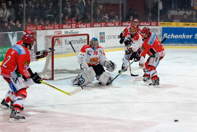 3_DSC8016.jpg - [#Beginning of Shooting Data Section]Nikon D200Brennweite: 70mmOptimierung: BenutzerdefiniertFarbwiedergabe: Modus I (Adobe RGB)Langzeitbelichtung: AusHohe Empfindlichk.: Ein (Normal)2007/03/20 20:06:42.4Belichtungssteuerung: BlendenautomatikWeißabgleich: AutomatikTonwertkorr.: NormalJPEG (8 Bit) FineBelichtungsmessung: MehrfeldAF-Betriebsart: AF-CFarbtonkorr.: 0°Bildgröße: Groß (3872 x 2592)1/320 Sekunde(n) - 1/3.5Blitzsynchronisation: Nicht BeigefügtFarbsättigung: NormalFarbeBelichtungskorrektur: 0 LWScharfzeichnung: StarkObjektiv: VR 70-200mm 1/2.8 GEmpfindlichkeit: ISO 1000Bildkommentar                                     [#End of Shooting Data Section]