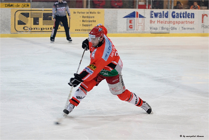 2_DSC5015.jpg - [#Beginning of Shooting Data Section]Nikon D200Brennweite: 86mmOptimierung: BenutzerdefiniertFarbwiedergabe: Modus I (Adobe RGB)Langzeitbelichtung: AusHohe Empfindlichk.: Ein (Normal)2007/02/09 21:12:17.7Belichtungssteuerung: BlendenautomatikWeißabgleich: AutomatikTonwertkorr.: NormalJPEG (8 Bit) FineBelichtungsmessung: MehrfeldAF-Betriebsart: AF-CFarbtonkorr.: 0°Bildgröße: Groß (3872 x 2592)1/400 Sekunde(n) - 1/3.2Blitzsynchronisation: Nicht BeigefügtFarbsättigung: NormalFarbeBelichtungskorrektur: 0 LWScharfzeichnung: StarkObjektiv: VR 70-200mm 1/2.8 GEmpfindlichkeit: ISO 1000Bildkommentar                                     [#End of Shooting Data Section]